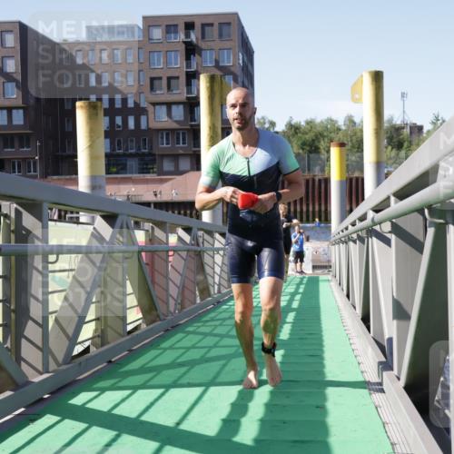 09.08.2026 - GEWOBA Citytriathlon Bremen Yannick Fuchs http://msf.ph/oto/9931710 09.08.2026 10:15:57 Schwimmen 290, 342, 389, 402 meine-sportfotos.de