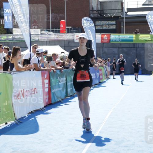 09.08.2026 - GEWOBA Citytriathlon Bremen Yannick Fuchs http://msf.ph/oto/9931745 09.08.2026 14:33:04 Ziel 958 meine-sportfotos.de