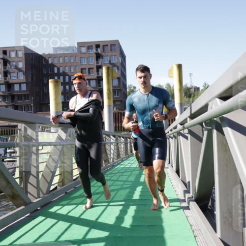 09.08.2026 - GEWOBA Citytriathlon Bremen Yannick Fuchs http://msf.ph/oto/9931746 09.08.2026 10:16:29 Schwimmen 300, 315, 321, 368, 375, 416 meine-sportfotos.de