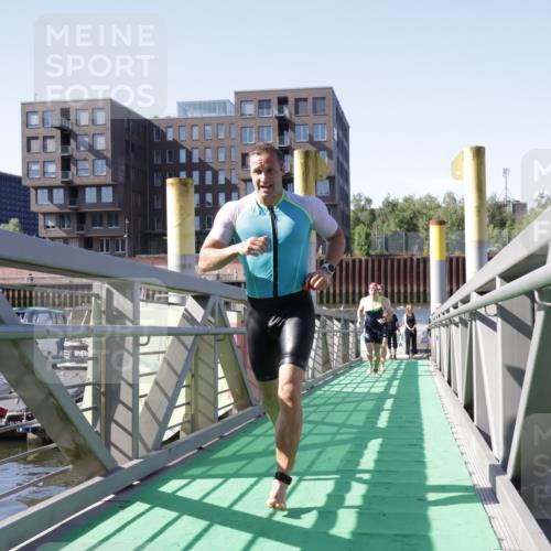 09.08.2026 - GEWOBA Citytriathlon Bremen Yannick Fuchs http://msf.ph/oto/9931752 09.08.2026 10:16:32 Schwimmen 315, 321, 338, 362, 368, 375, 416 meine-sportfotos.de
