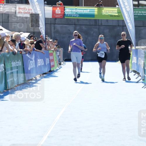 09.08.2026 - GEWOBA Citytriathlon Bremen Yannick Fuchs http://msf.ph/oto/9931763 09.08.2026 14:33:15 Ziel 638, 888 meine-sportfotos.de