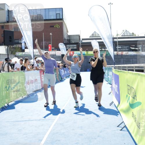 09.08.2026 - GEWOBA Citytriathlon Bremen Yannick Fuchs http://msf.ph/oto/9931777 09.08.2026 14:33:19 Ziel 997, 1108 meine-sportfotos.de
