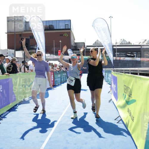 09.08.2026 - GEWOBA Citytriathlon Bremen Yannick Fuchs http://msf.ph/oto/9931782 09.08.2026 14:33:20 Ziel 997, 1108 meine-sportfotos.de