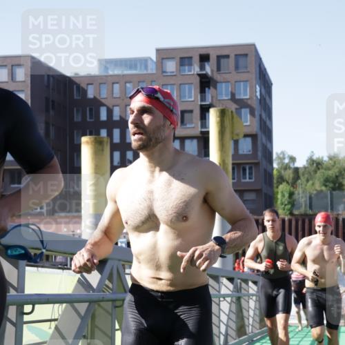 09.08.2026 - GEWOBA Citytriathlon Bremen Yannick Fuchs http://msf.ph/oto/9931795 09.08.2026 10:17:05 Schwimmen 295, 313, 319, 327, 364, 369, 392, 403, 447, 463 meine-sportfotos.de