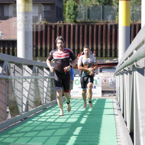 09.08.2026 - GEWOBA Citytriathlon Bremen Yannick Fuchs http://msf.ph/oto/9931802 09.08.2026 10:17:09 Schwimmen 295, 319, 327, 364, 369, 378, 392, 403, 447, 463 meine-sportfotos.de