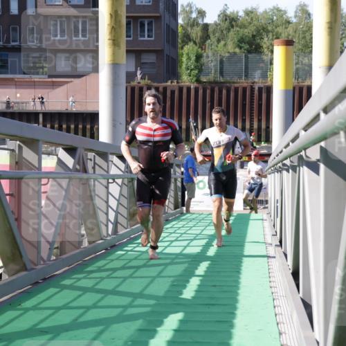 09.08.2026 - GEWOBA Citytriathlon Bremen Yannick Fuchs http://msf.ph/oto/9931803 09.08.2026 10:17:10 Schwimmen 295, 319, 327, 364, 369, 378, 392, 403, 447, 463 meine-sportfotos.de