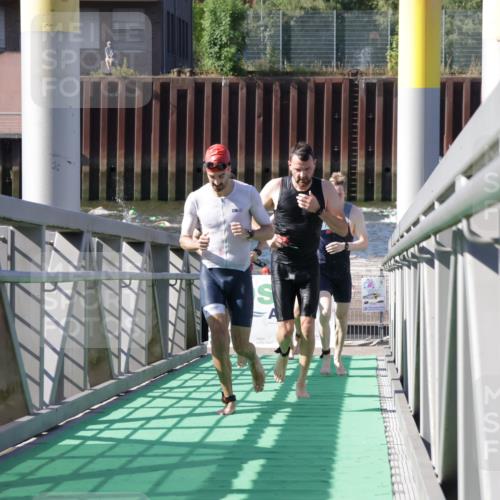 09.08.2026 - GEWOBA Citytriathlon Bremen Yannick Fuchs http://msf.ph/oto/9931811 09.08.2026 10:17:15 Schwimmen 295, 312, 319, 327, 332, 352, 356, 359, 364, 378, 392, 403 meine-sportfotos.de