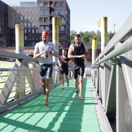 09.08.2026 - GEWOBA Citytriathlon Bremen Yannick Fuchs http://msf.ph/oto/9931821 09.08.2026 10:17:18 Schwimmen 295, 312, 327, 332, 352, 356, 359, 364, 378, 403 meine-sportfotos.de