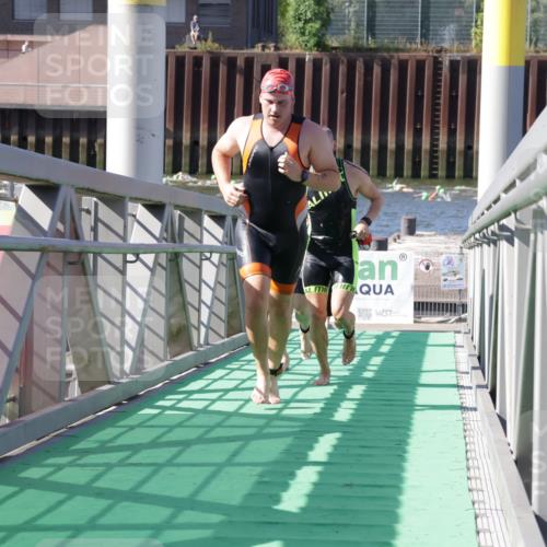 09.08.2026 - GEWOBA Citytriathlon Bremen Yannick Fuchs http://msf.ph/oto/9931835 09.08.2026 10:17:25 Schwimmen 289, 312, 332, 352, 356, 359, 378, 379, 395, 403 meine-sportfotos.de