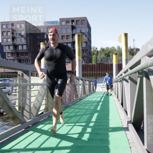09.08.2026 - GEWOBA Citytriathlon Bremen Yannick Fuchs http://msf.ph/oto/9931865 09.08.2026 10:18:24 Schwimmen 288, 317, 320, 337, 350, 478 meine-sportfotos.de
