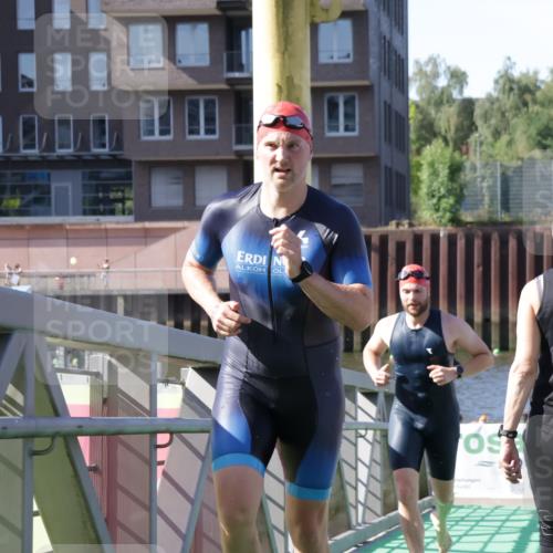 09.08.2026 - GEWOBA Citytriathlon Bremen Yannick Fuchs http://msf.ph/oto/9931867 09.08.2026 10:18:35 Schwimmen 311, 317, 320, 334, 337, 355 meine-sportfotos.de