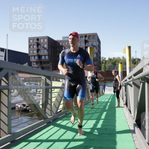 09.08.2026 - GEWOBA Citytriathlon Bremen Yannick Fuchs http://msf.ph/oto/9931870 09.08.2026 10:18:37 Schwimmen 311, 317, 320, 334, 337, 355 meine-sportfotos.de