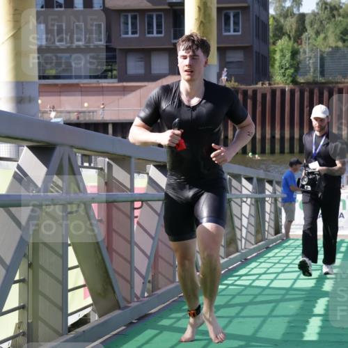 09.08.2026 - GEWOBA Citytriathlon Bremen Yannick Fuchs http://msf.ph/oto/9931881 09.08.2026 10:18:45 Schwimmen 294, 311, 334, 355 meine-sportfotos.de