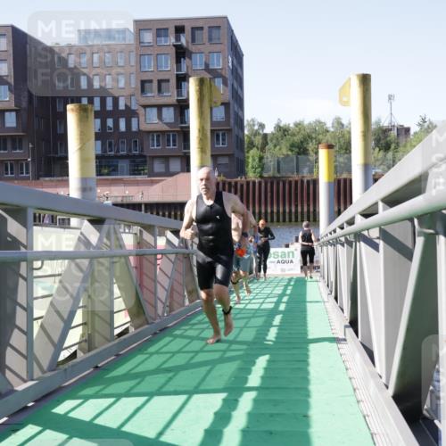 09.08.2026 - GEWOBA Citytriathlon Bremen Yannick Fuchs http://msf.ph/oto/9931884 09.08.2026 10:19:01 Schwimmen 294, 299, 304, 328, 406, 408, 465, 479, 516 meine-sportfotos.de