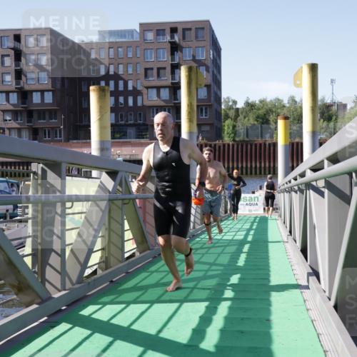 09.08.2026 - GEWOBA Citytriathlon Bremen Yannick Fuchs http://msf.ph/oto/9931886 09.08.2026 10:19:02 Schwimmen 299, 304, 328, 406, 408, 465, 479, 516 meine-sportfotos.de