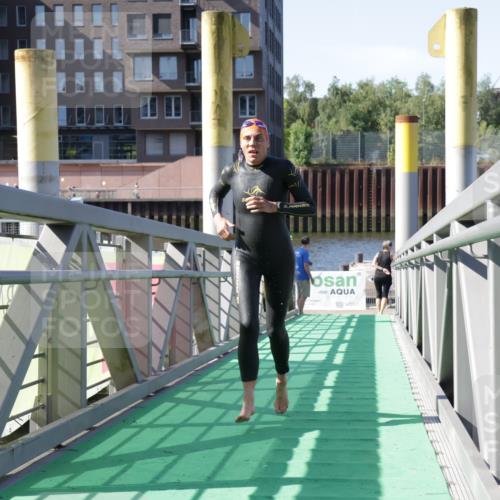 09.08.2026 - GEWOBA Citytriathlon Bremen Yannick Fuchs http://msf.ph/oto/9931898 09.08.2026 10:19:07 Schwimmen 299, 304, 328, 406, 408, 465, 479, 516 meine-sportfotos.de
