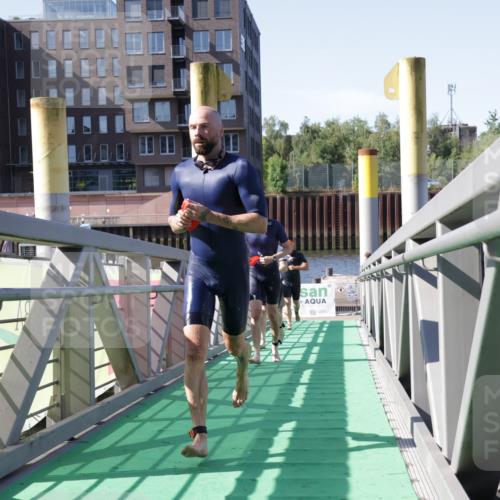 09.08.2026 - GEWOBA Citytriathlon Bremen Yannick Fuchs http://msf.ph/oto/9931913 09.08.2026 10:19:18 Schwimmen 304, 366, 374, 382, 406, 516, 519, 520 meine-sportfotos.de