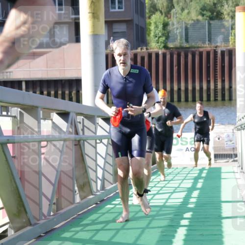 09.08.2026 - GEWOBA Citytriathlon Bremen Yannick Fuchs http://msf.ph/oto/9931914 09.08.2026 10:19:19 Schwimmen 304, 366, 374, 382, 516, 519, 520 meine-sportfotos.de