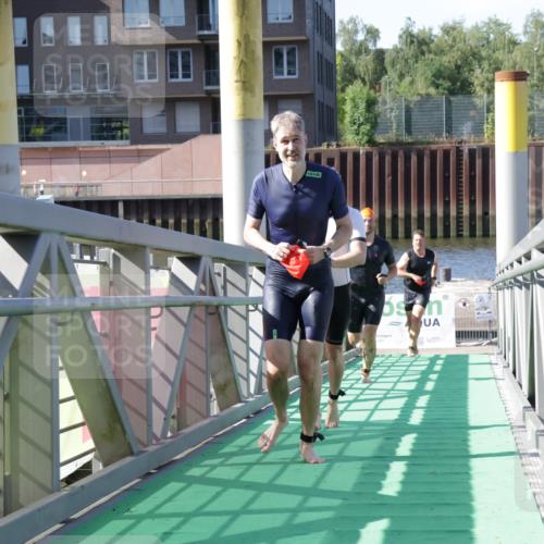 09.08.2026 - GEWOBA Citytriathlon Bremen Yannick Fuchs http://msf.ph/oto/9931915 09.08.2026 10:19:19 Schwimmen 304, 366, 374, 382, 516, 519, 520 meine-sportfotos.de