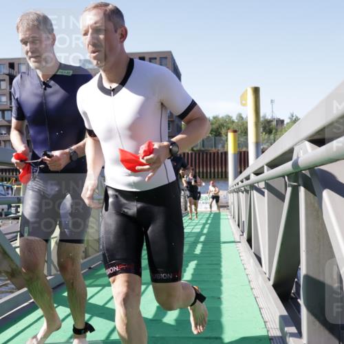 09.08.2026 - GEWOBA Citytriathlon Bremen Yannick Fuchs http://msf.ph/oto/9931921 09.08.2026 10:19:22 Schwimmen 353, 366, 374, 382, 516, 519, 520 meine-sportfotos.de