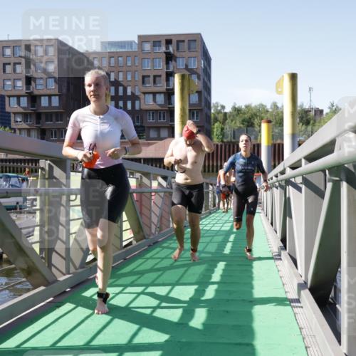 09.08.2026 - GEWOBA Citytriathlon Bremen Yannick Fuchs http://msf.ph/oto/9931933 09.08.2026 10:19:30 Schwimmen 305, 344, 353, 366, 374, 382, 443, 490, 517, 519, 520 meine-sportfotos.de