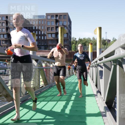 09.08.2026 - GEWOBA Citytriathlon Bremen Yannick Fuchs http://msf.ph/oto/9931934 09.08.2026 10:19:31 Schwimmen 305, 344, 353, 366, 374, 382, 407, 443, 490, 517, 519, 520 meine-sportfotos.de