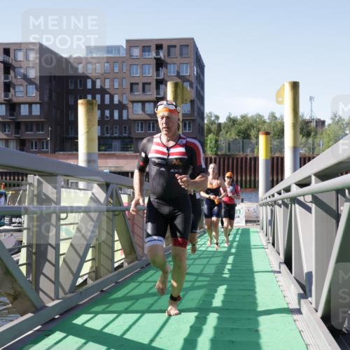 09.08.2026 - GEWOBA Citytriathlon Bremen Yannick Fuchs http://msf.ph/oto/9931943 09.08.2026 10:19:37 Schwimmen 305, 344, 353, 382, 407, 430, 443, 456, 490, 515, 517, 520 meine-sportfotos.de