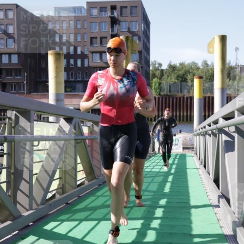 09.08.2026 - GEWOBA Citytriathlon Bremen Yannick Fuchs http://msf.ph/oto/9931953 09.08.2026 10:19:41 Schwimmen 305, 344, 353, 407, 430, 443, 456, 490, 515, 517 meine-sportfotos.de