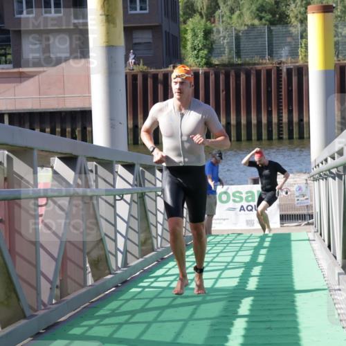09.08.2026 - GEWOBA Citytriathlon Bremen Yannick Fuchs http://msf.ph/oto/9931979 09.08.2026 10:19:57 Schwimmen 445, 497, 515, 528 meine-sportfotos.de