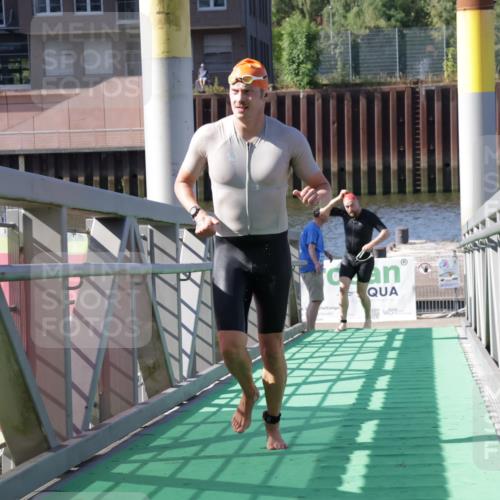 09.08.2026 - GEWOBA Citytriathlon Bremen Yannick Fuchs http://msf.ph/oto/9931981 09.08.2026 10:19:58 Schwimmen 445, 497, 528 meine-sportfotos.de