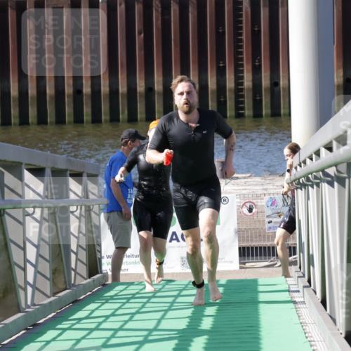 09.08.2026 - GEWOBA Citytriathlon Bremen Yannick Fuchs http://msf.ph/oto/9931983 09.08.2026 10:20:00 Schwimmen 324, 445, 497, 528 meine-sportfotos.de