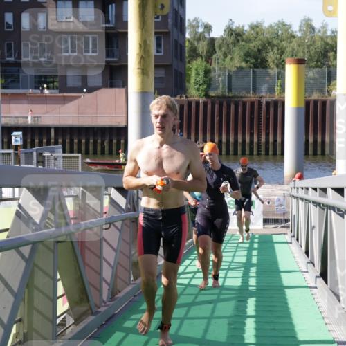09.08.2026 - GEWOBA Citytriathlon Bremen Yannick Fuchs http://msf.ph/oto/9932006 09.08.2026 10:20:37 Schwimmen 292, 361, 385, 405, 458, 481, 526 meine-sportfotos.de