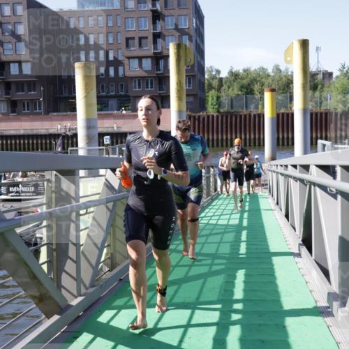 09.08.2026 - GEWOBA Citytriathlon Bremen Yannick Fuchs http://msf.ph/oto/9932010 09.08.2026 10:20:40 Schwimmen 292, 361, 367, 385, 405, 458, 474, 481, 526 meine-sportfotos.de