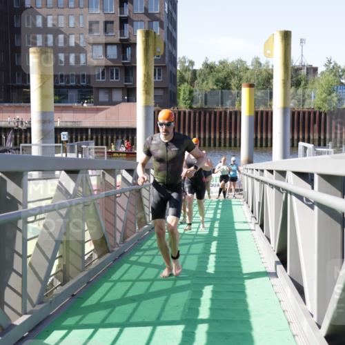 09.08.2026 - GEWOBA Citytriathlon Bremen Yannick Fuchs http://msf.ph/oto/9932015 09.08.2026 10:20:44 Schwimmen 361, 367, 405, 458, 466, 474, 481, 526 meine-sportfotos.de