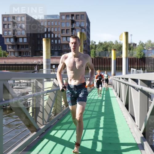 09.08.2026 - GEWOBA Citytriathlon Bremen Yannick Fuchs http://msf.ph/oto/9932043 09.08.2026 10:21:05 Schwimmen 433, 446, 452, 453, 462, 466, 472, 522, 531 meine-sportfotos.de