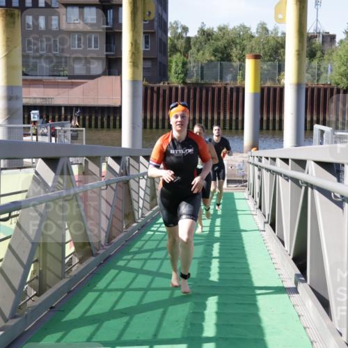 09.08.2026 - GEWOBA Citytriathlon Bremen Yannick Fuchs http://msf.ph/oto/9932045 09.08.2026 10:21:07 Schwimmen 433, 446, 452, 453, 462, 472, 522, 531 meine-sportfotos.de