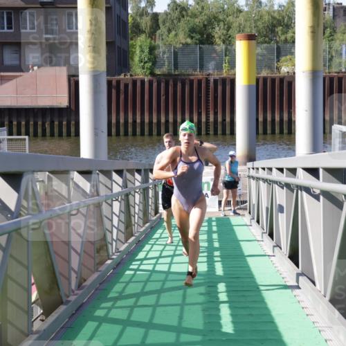 09.08.2026 - GEWOBA Citytriathlon Bremen Yannick Fuchs http://msf.ph/oto/9932085 09.08.2026 10:21:23 Schwimmen 231, 331, 446, 457, 462, 472, 492 meine-sportfotos.de