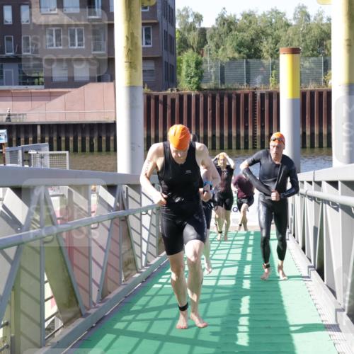 09.08.2026 - GEWOBA Citytriathlon Bremen Yannick Fuchs http://msf.ph/oto/9932106 09.08.2026 10:21:40 Schwimmen 231, 331, 410, 440, 457, 484, 503 meine-sportfotos.de