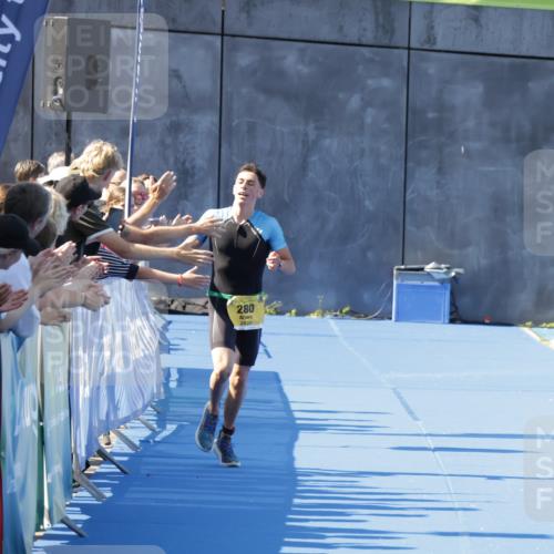 09.08.2026 - GEWOBA Citytriathlon Bremen Yannick Fuchs http://msf.ph/oto/9932136 09.08.2026 11:05:12 Ziel 280 meine-sportfotos.de