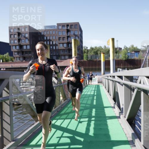 09.08.2026 - GEWOBA Citytriathlon Bremen Yannick Fuchs http://msf.ph/oto/9932140 09.08.2026 10:21:47 Schwimmen 410, 440, 467, 484, 486, 503, 532 meine-sportfotos.de
