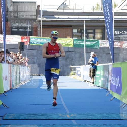 09.08.2026 - GEWOBA Citytriathlon Bremen Yannick Fuchs http://msf.ph/oto/9932164 09.08.2026 11:05:41 Ziel 306 meine-sportfotos.de