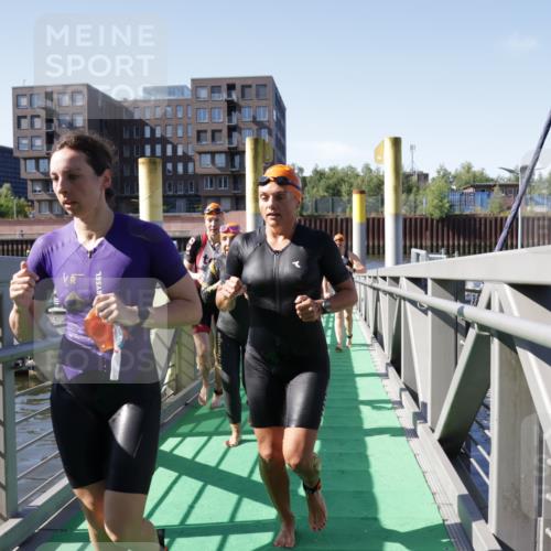 09.08.2026 - GEWOBA Citytriathlon Bremen Yannick Fuchs http://msf.ph/oto/9932181 09.08.2026 10:22:02 Schwimmen 221, 461, 467, 477, 483, 486, 487, 495, 501, 508, 514, 532 meine-sportfotos.de