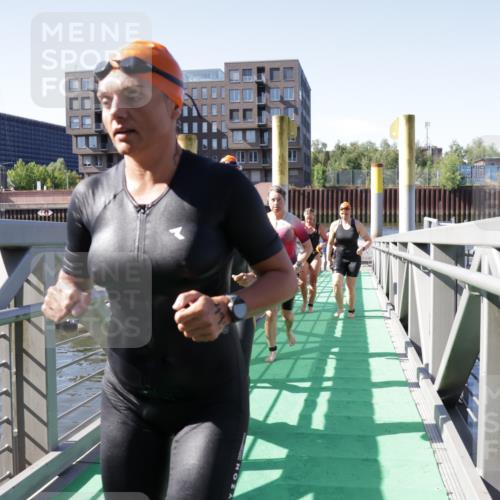 09.08.2026 - GEWOBA Citytriathlon Bremen Yannick Fuchs http://msf.ph/oto/9932185 09.08.2026 10:22:02 Schwimmen 221, 461, 467, 477, 483, 486, 487, 495, 501, 508, 514, 532 meine-sportfotos.de