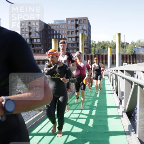 09.08.2026 - GEWOBA Citytriathlon Bremen Yannick Fuchs http://msf.ph/oto/9932187 09.08.2026 10:22:03 Schwimmen 221, 461, 467, 477, 483, 487, 495, 501, 508, 514, 532 meine-sportfotos.de
