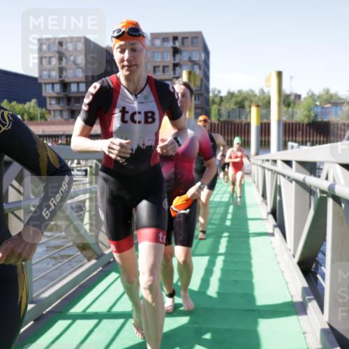 09.08.2026 - GEWOBA Citytriathlon Bremen Yannick Fuchs http://msf.ph/oto/9932192 09.08.2026 10:22:04 Schwimmen 221, 419, 461, 467, 477, 483, 487, 493, 495, 501, 508, 514, 532 meine-sportfotos.de