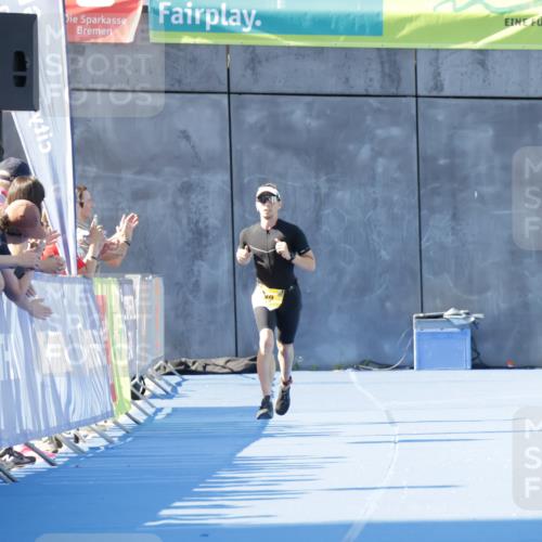 09.08.2026 - GEWOBA Citytriathlon Bremen Yannick Fuchs http://msf.ph/oto/9932212 09.08.2026 11:08:44 Ziel  meine-sportfotos.de