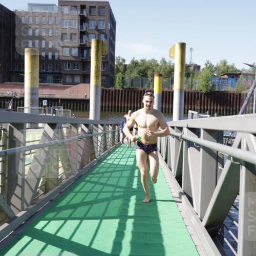 09.08.2026 - GEWOBA Citytriathlon Bremen Yannick Fuchs http://msf.ph/oto/9932219 09.08.2026 10:22:18 Schwimmen 7, 125, 221, 419, 460, 487, 493 meine-sportfotos.de