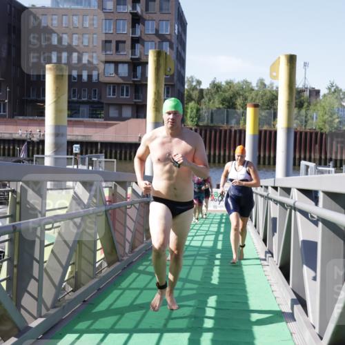 09.08.2026 - GEWOBA Citytriathlon Bremen Yannick Fuchs http://msf.ph/oto/9932226 09.08.2026 10:22:22 Schwimmen 7, 59, 125, 221, 419, 448, 460, 487, 493, 510 meine-sportfotos.de