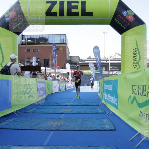 09.08.2026 - GEWOBA Citytriathlon Bremen Yannick Fuchs http://msf.ph/oto/9932237 09.08.2026 11:09:51 Ziel 287 meine-sportfotos.de