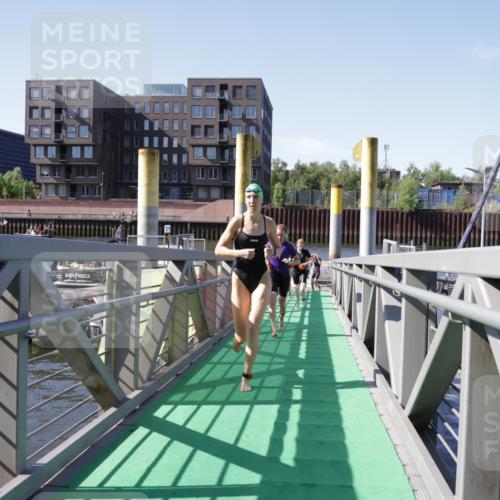 09.08.2026 - GEWOBA Citytriathlon Bremen Yannick Fuchs http://msf.ph/oto/9932261 09.08.2026 10:22:31 Schwimmen 1, 7, 25, 59, 125, 239, 448, 460, 476, 504, 510 meine-sportfotos.de